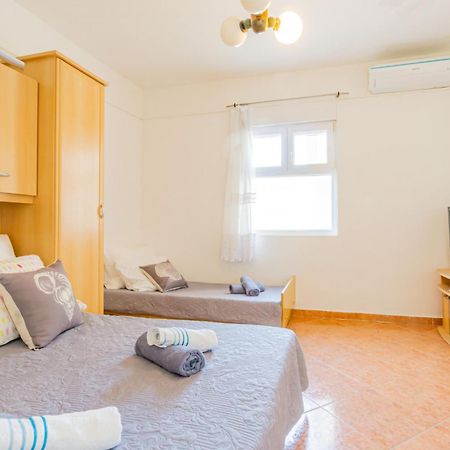Jasko I Jelica Beautiful View Apartment Metajna Ruang foto
